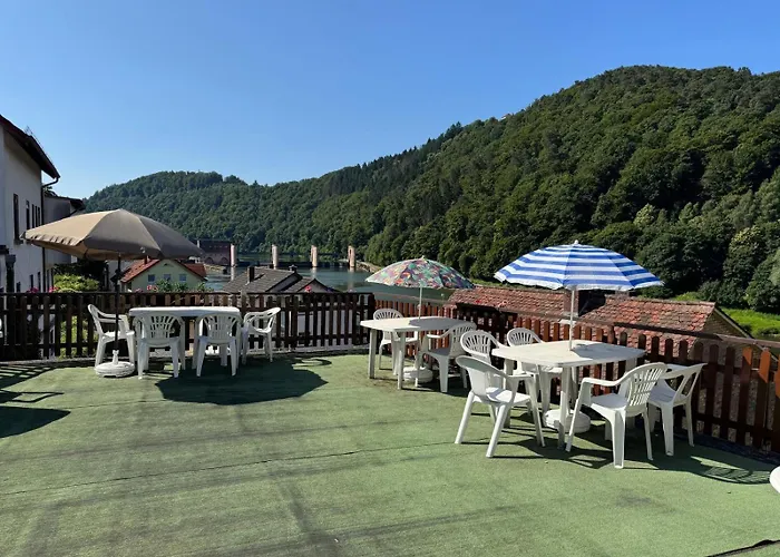 Konukevi Garni Neckarblick